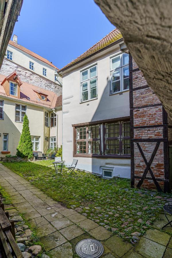 Rataskaevu 14 * Tallinna
